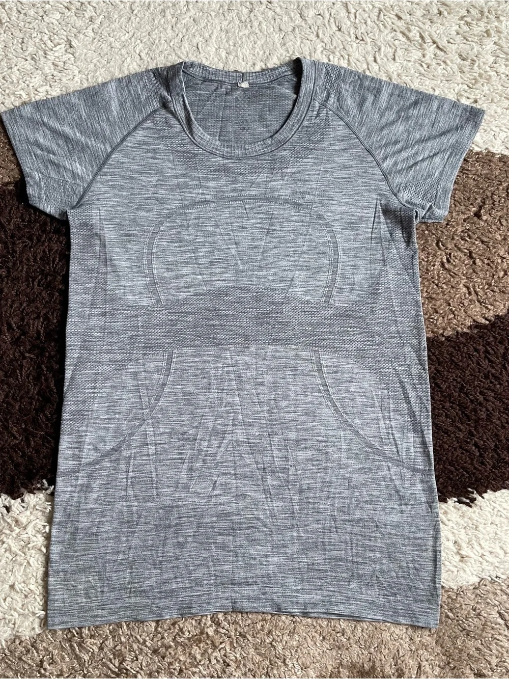 Lululemon Swiftly Tech Short Sleeve Crew Sz 10 In Slate / White